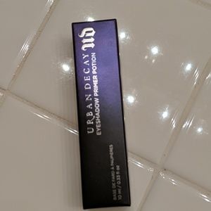Urban decay eyeshadow primer potion